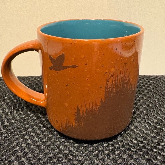 Limited Edition Tim Hortons 2017 Mug Cup - Picture 4 of 9